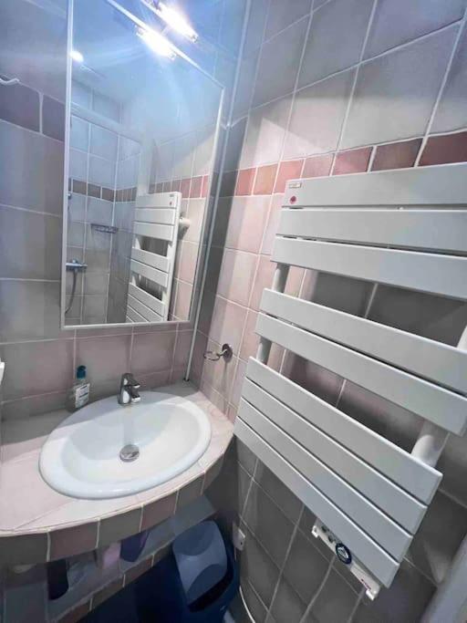 Super Appartement T2 Proche De Tour Eiffel Paris Bagian luar foto
