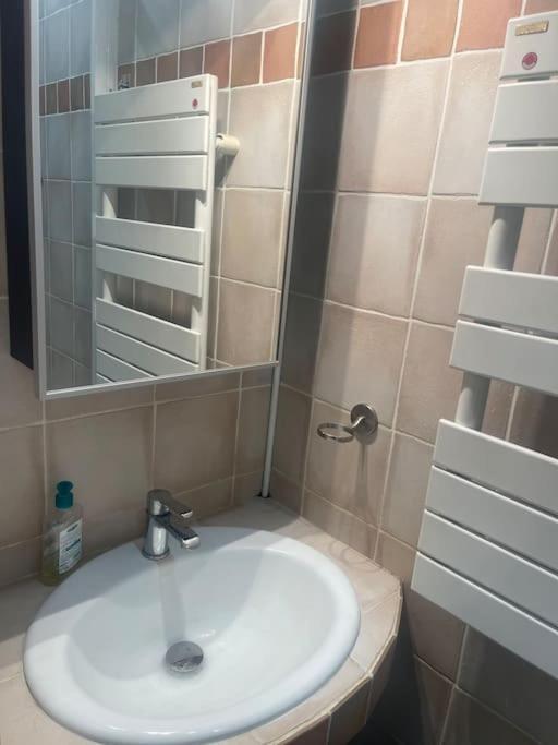 Super Appartement T2 Proche De Tour Eiffel Paris Bagian luar foto
